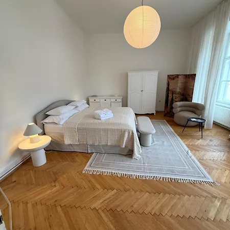 Graz 1464 Historic Apartments, Old Town