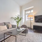 1464, Old Center Apartment *