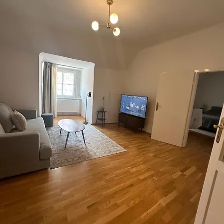 Daire Graz 1464 Historic Apartments, Old Town