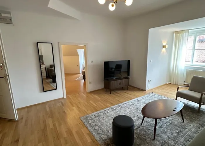 Apartment 1464, Old Center *