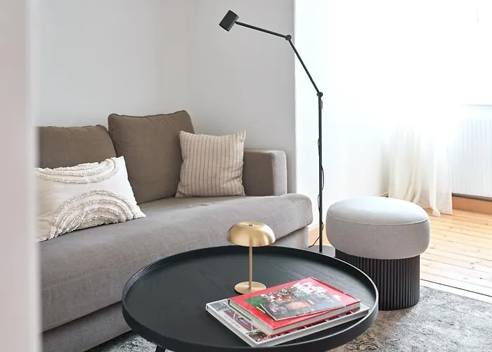 1464, Old Center Apartment *