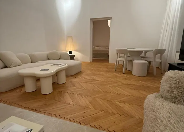 Apartment 1464, Old Center